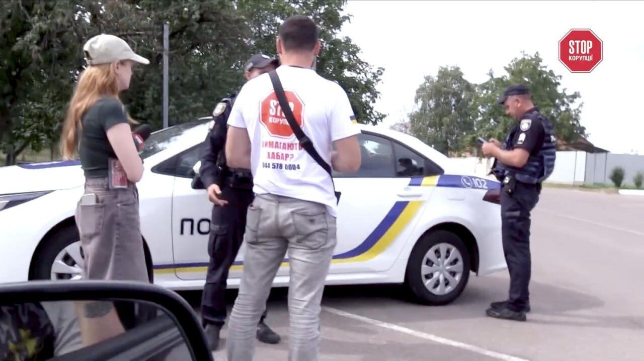 Правоохранители проверяют документы съемочной группы