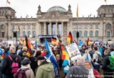 Молодежь Германии протестует против военного призыва и роста цен: полиция ужесточает меры безопасности