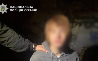 В Киеве 17-летний парень зарезал мужчину на Контрактовой площади