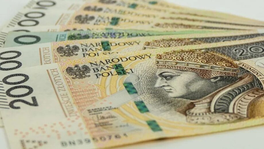 В Польше планируют изменить правила выплат 800+ для украинцев: что будет с 1 июня 2027 года