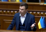У центрі Києва авто наїхало на нардепа Дмитра Костюка: що відомо про ДТП