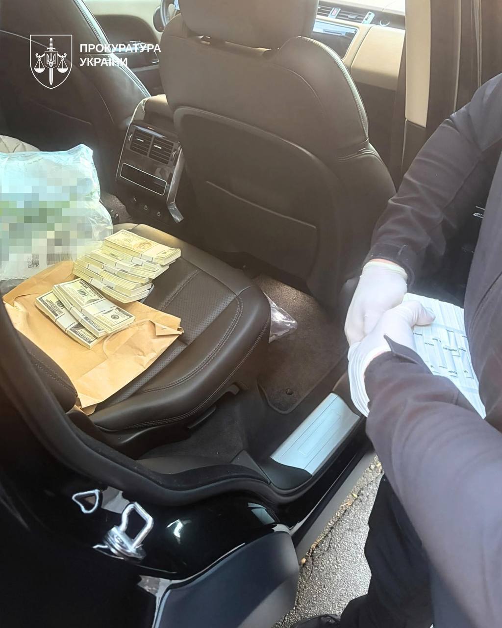Видавав себе за працівника НАБУ та виманив $280 тисяч: у Києві затримали шахрая