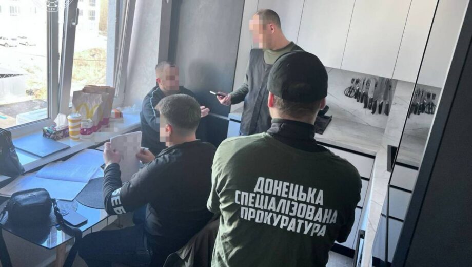 Командир і підлеглі привласнювали ”бойові” виплати: йдеться про понад 9 млн грн