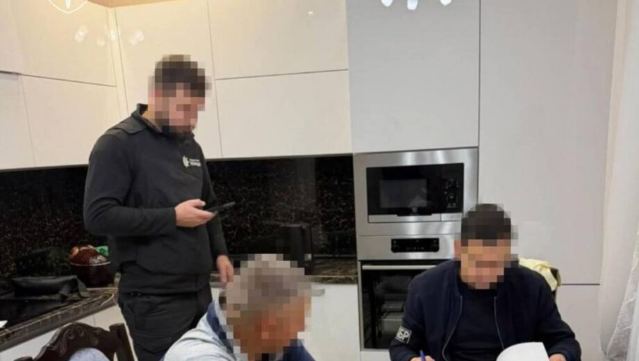Деревину продавали дешевше: 12 посадовців ДП ”Ліси України” підозрюють у схемі на 6,9 млн грн