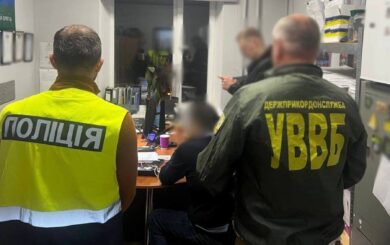 Закупівля грілок для ДПСУ на 5,4 млн грн: поліція повідомила про підозру харківському депутату