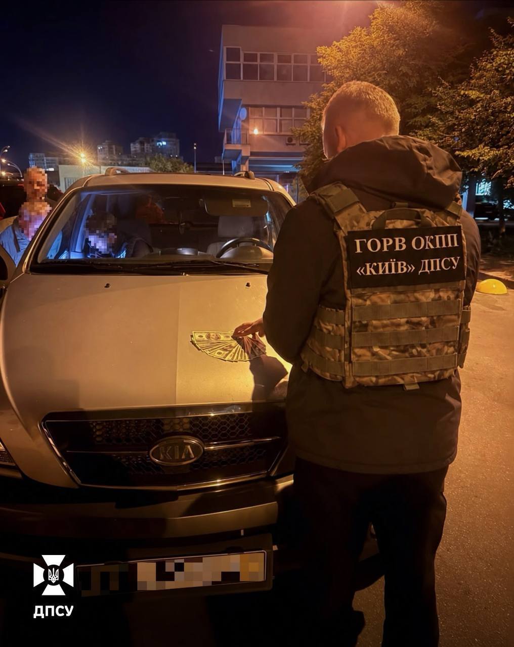 71 авто для ВСУ продали вместо передачи военным