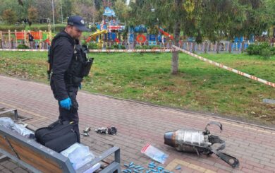 В Киеве российские дроны ранили трех женщин: что известно о последствиях атаки