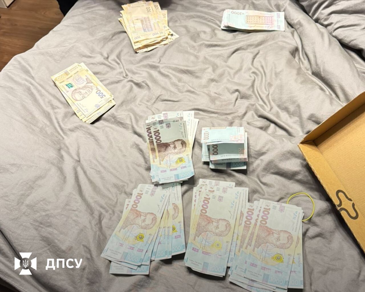 на Буковине разоблачили подпольную фабрику сигарет