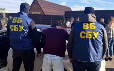 Обещал помощь из-за связей в СБУ: адвоката разоблачили на схеме с $315 тысячами