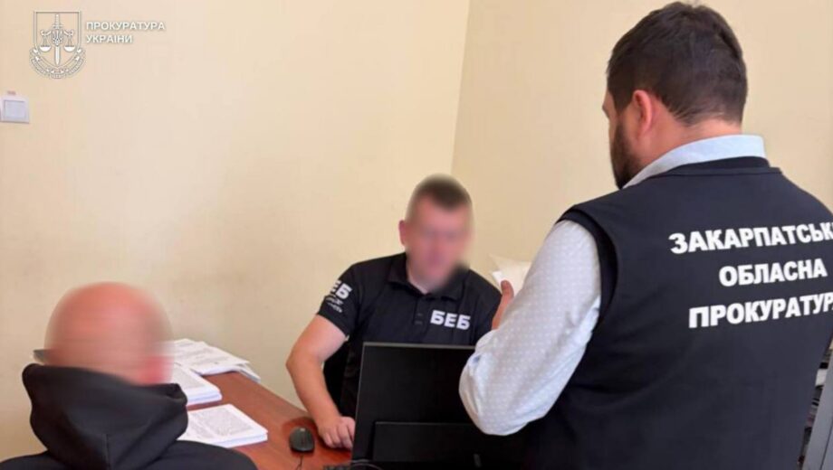 Почти 50 тонн спирта и поддельные акцизы: в Закарпатье разоблачили подпольное производство алкоголя