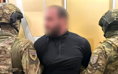 На Київщині зірвали замовний напад із кислотою на жінку: затримано трьох чоловіків
