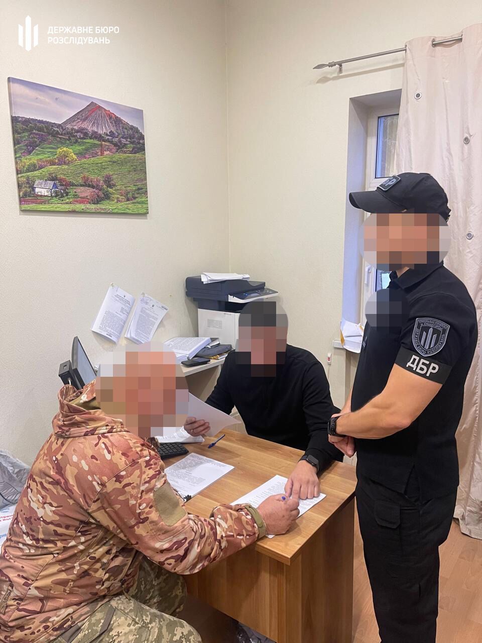 Продукты для ВСУ продавали гражданским: в Донецкой области разоблачили схему с убытком в 2,7 млн грн
