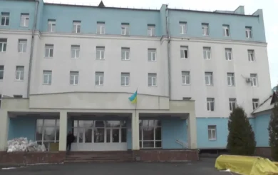 Скарги на палати, затримку перев’язки та прохання дати гроші: що відомо про скандал у лікарні Боярки