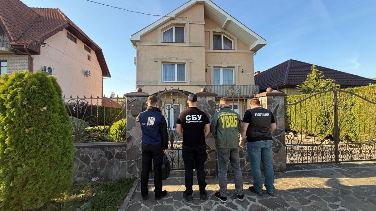 20 тысяч гривен за службу в тылу: на Закарпатье пограничника подозревают в вымогательстве взятки